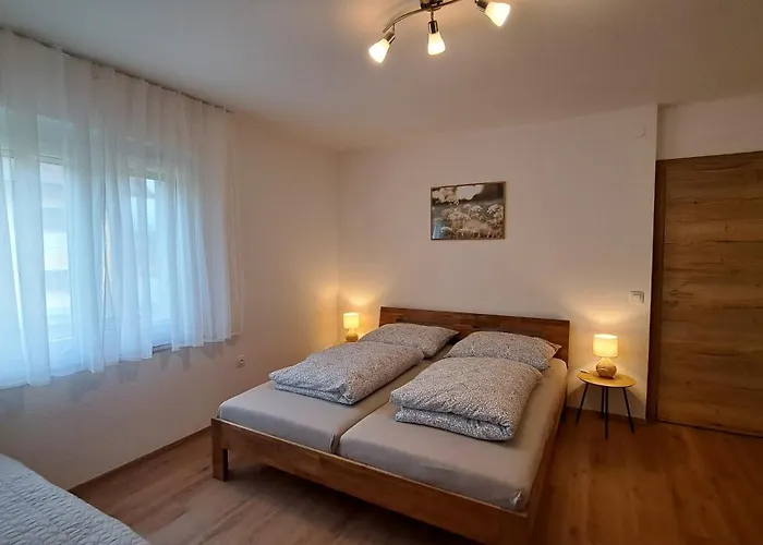 Hoisch Am Bauernhof Furnitz